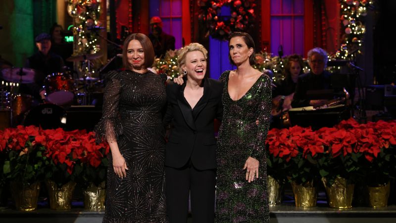Maya Rudolph and Kristen Wiig help Kate McKinnon spoof ABBA in hilarious ‘SNL’ sketch