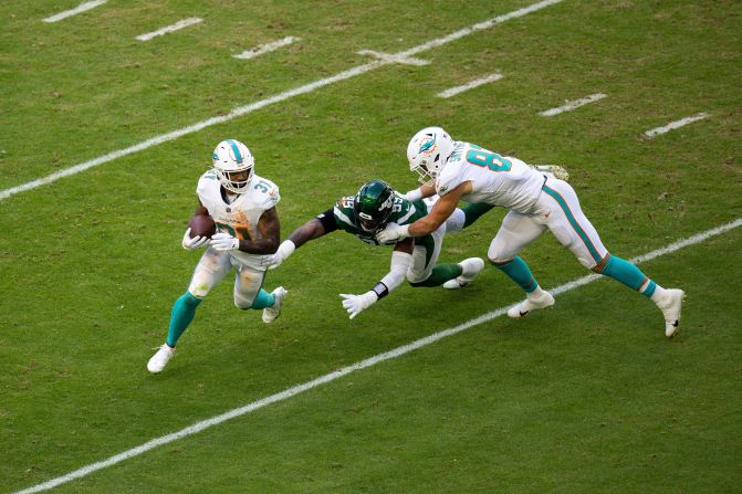 Miami Dolphins running back Raheem Mostert runs the ball during a the team's 30-0 win against the New York Jets on December 17.