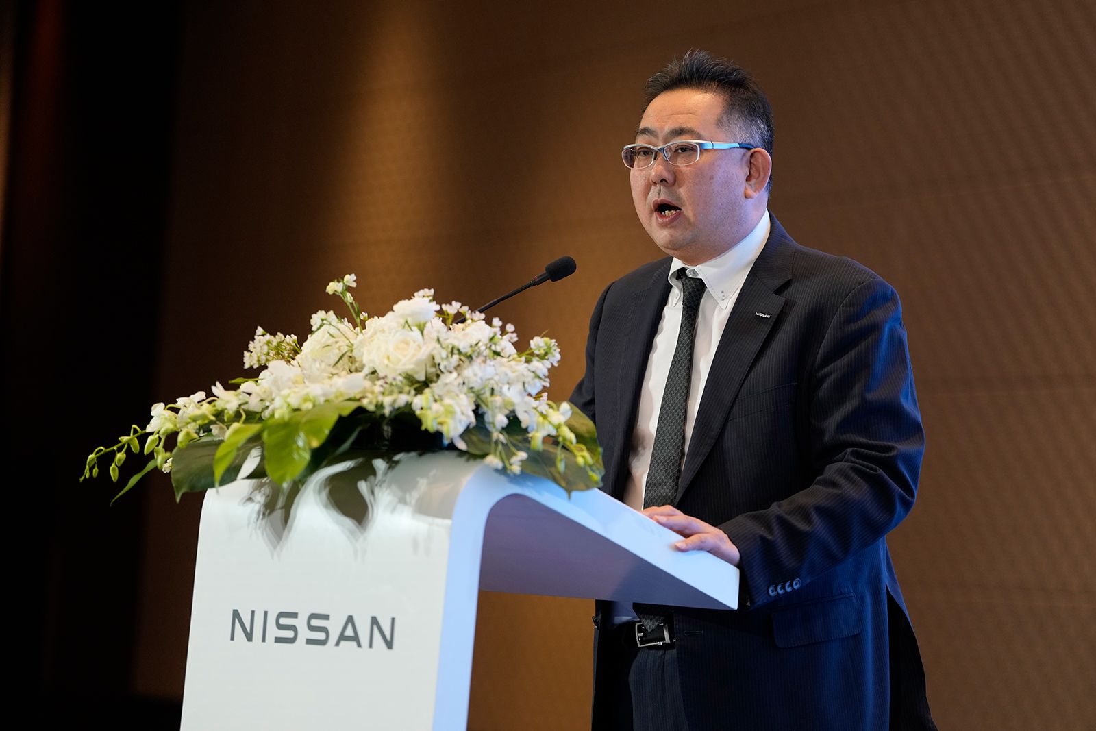 Nissan to export China-developed EVs to global markets