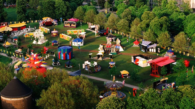 An aerial view of Luna Luna installed in Hamburg's Moorweide Park.