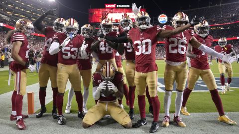 SANTA CLARA, CALIFORNIA - OCTOBER 08: Fred Warner #54 of the San Francisco 49ers celebrates with teammates after an interception during the fourth quarter against the Dallas Cowboys at Levi's Stadium on October 08, 2023 in Santa Clara, California. (Photo by Thearon W. Henderson/Getty Images)