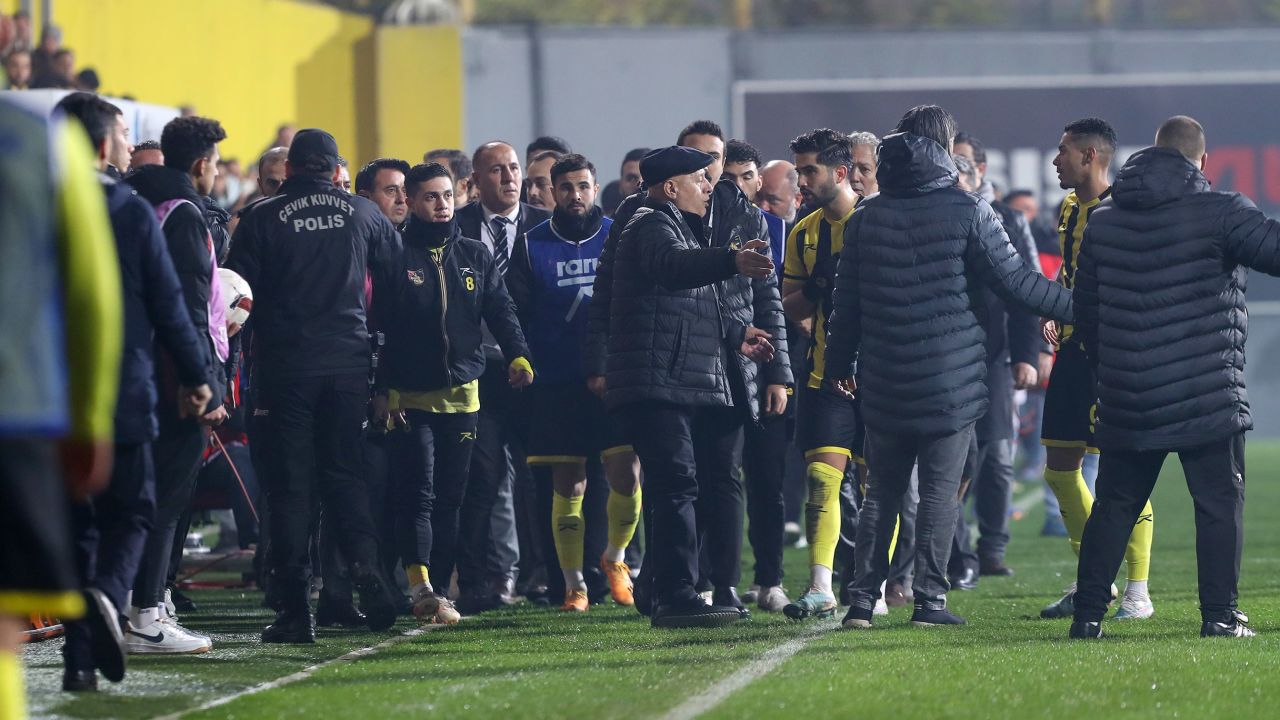 ISTANBUL, TURKEY- DECEMBER 19:  Istanbulspor Club President Ecmel Faik Sarıalioğlu disagreed with referee's decision and pulled the team off the pitch in the 2nd half on December 19, 2023 in Istanbul, Turkey. Istanbulspor and Trabzonspor faced each other in the 17th week of the Trendyol Super League.(Photo by Serkan Hacioglu/ dia images via Getty Images)