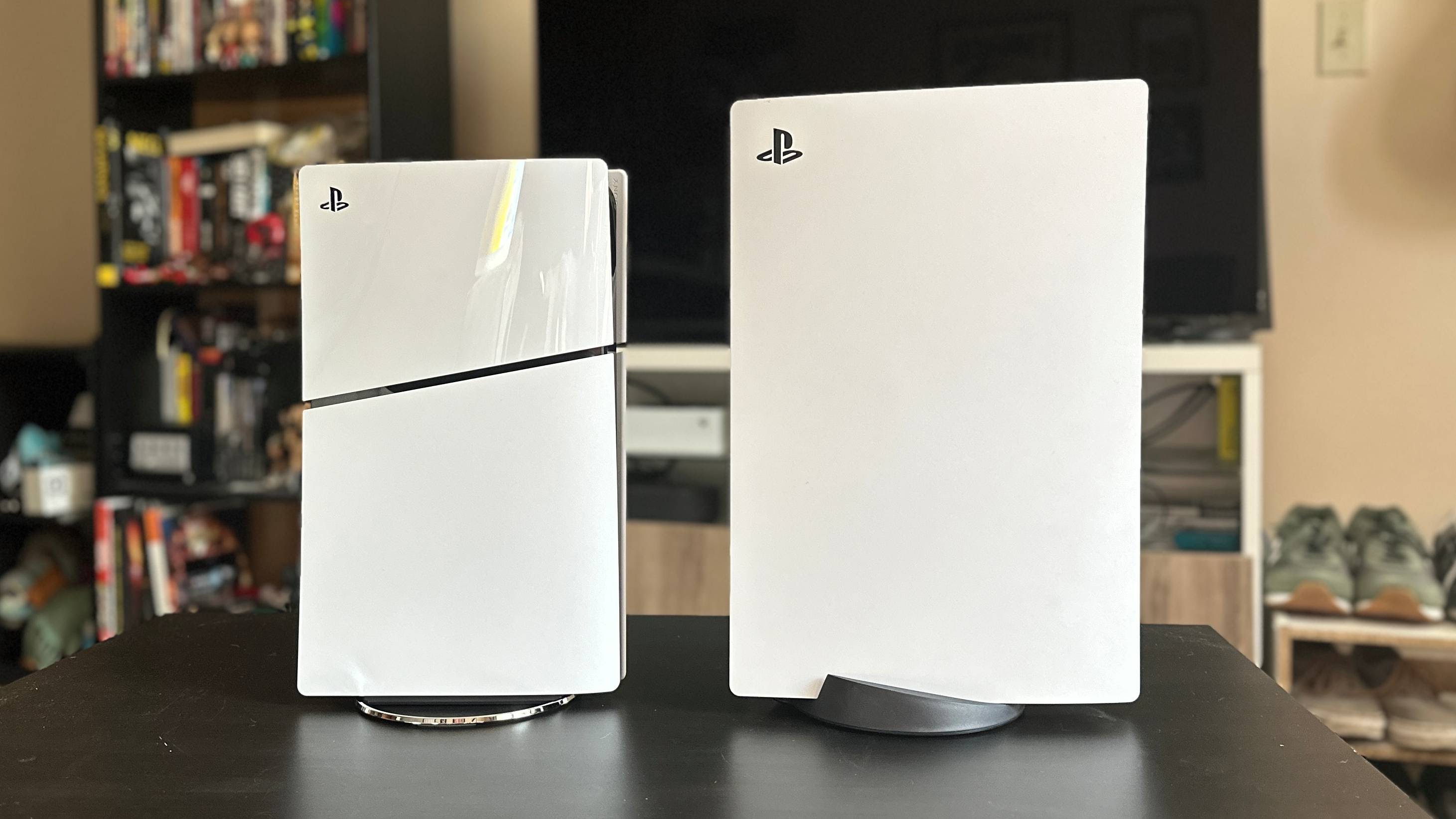 First in hand look at the PlayStation 5 “Slim” with a side by side  comparison with the OG model. The new PS5 “Slim” is 30% smaller in…, playstation  5 slim 