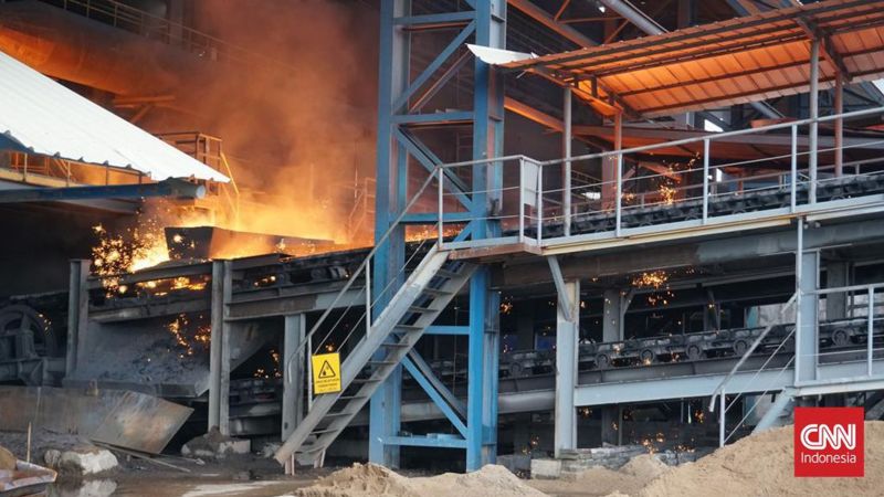Експлозия в пещ в китайска фабрика за никел в Индонезия