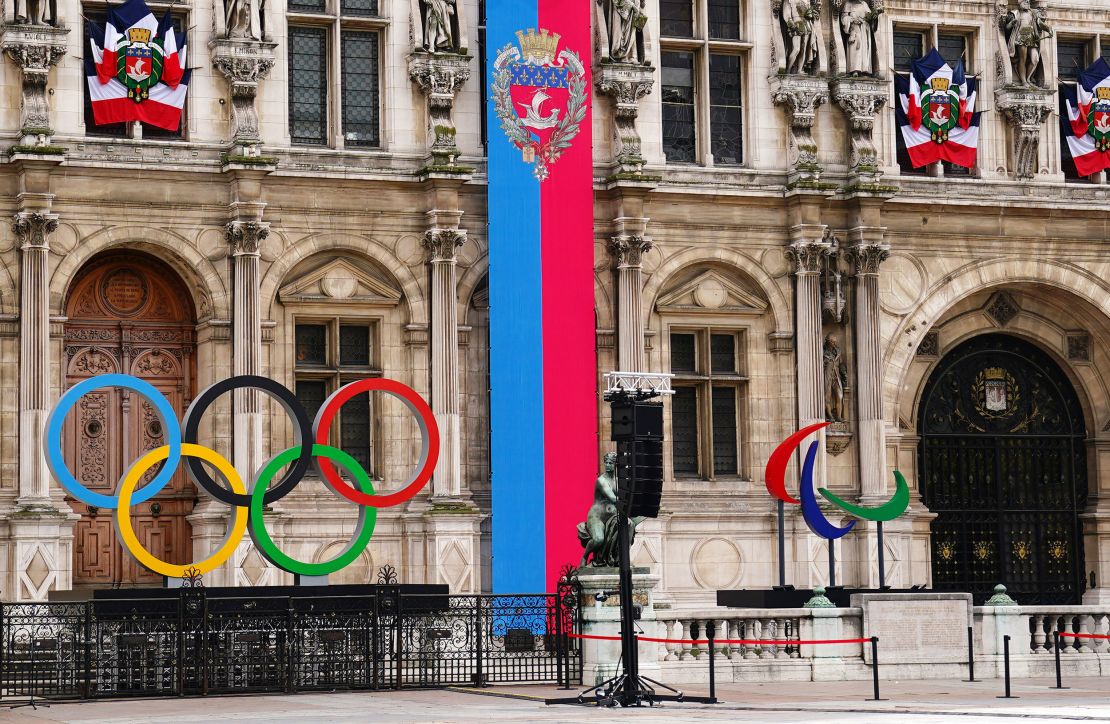 Oct 18, 2022; Paris, FRANCE;  the Olympic rings are on display outside of the Hotel de Ville ahead of the Paris 2024 Summer Olympic Games. Mandatory Credit: Jerry Lai-USA TODAY Sports