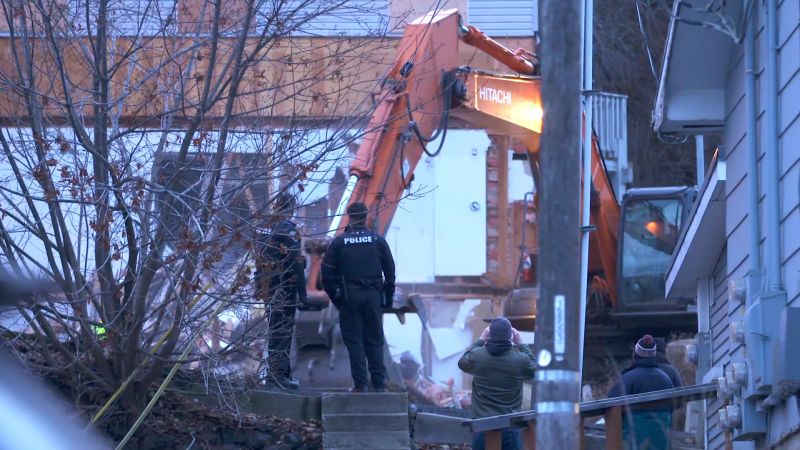 Video: University of Idaho demolishes house where 4 students were murdered