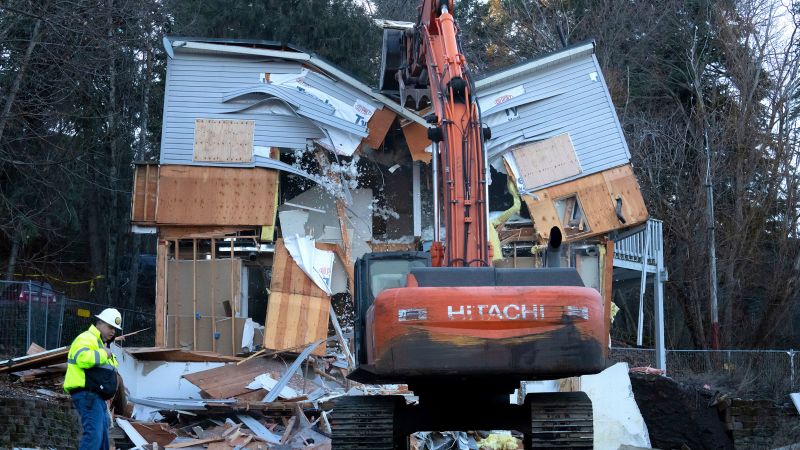 Idaho house where 4 students were killed was razed. Here’s what ...