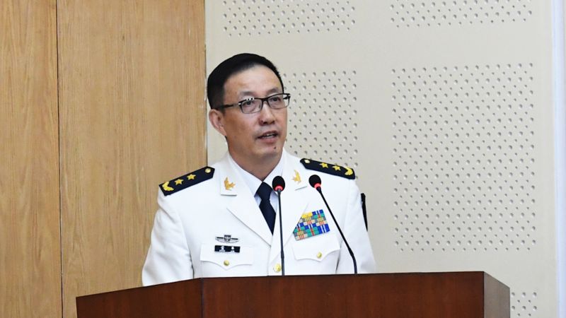 董军：中国无故解聘前国防部长，任命新国防部长