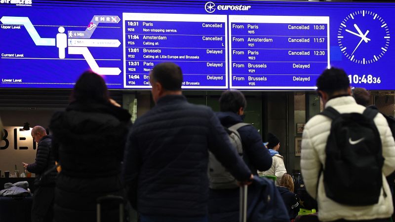 Наводнените тунели налагат отмяната на влаковете Eurostar, свързващи Обединеното кралство с Европа