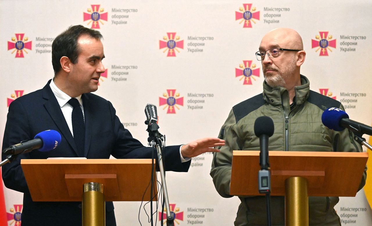 French Armies Minister Sebastien Lecornu and Ukrainian Defence Minister Oleksiy Reznikov deliver a press conference in Kyiv, Ukraine, on December 28.