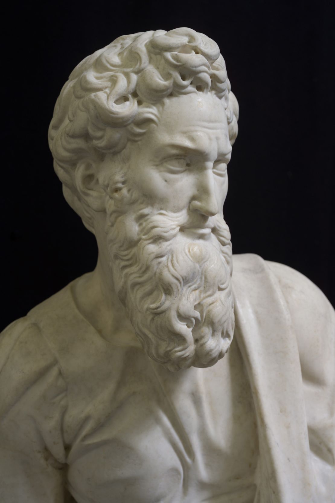 A detail of Factum Arte's copy of Saint Paul, originally carved between 1503-04 for the Siena Cathedral.