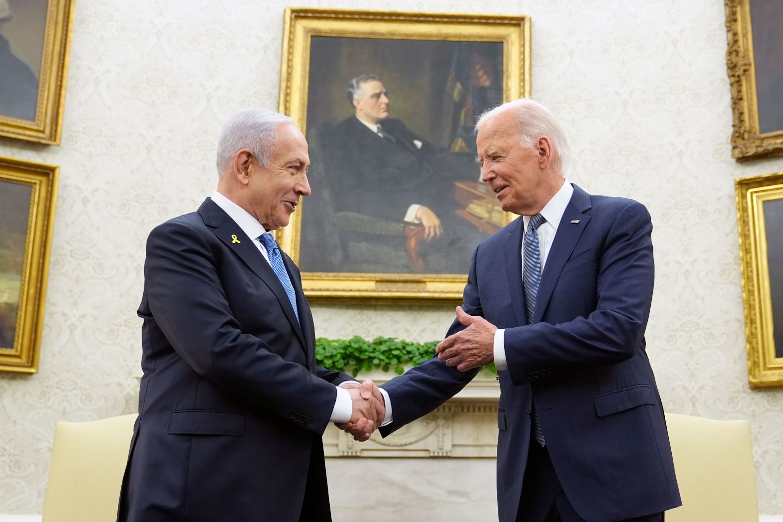 US President Joe Biden <a href="index.php?page=&url=https%3A%2F%2Fwww.cnn.com%2Fpolitics%2Flive-news%2Fharris-trump-election-07-25-24%23h_df370b862ca323e5bae86902f6a42a7c">meets with Israeli Prime Minister Benjamin Netanyahu</a> in the White House Oval Office on Thursday, July 25. It was Biden’s first meeting with a world leader since he exited the 2024 presidential race.