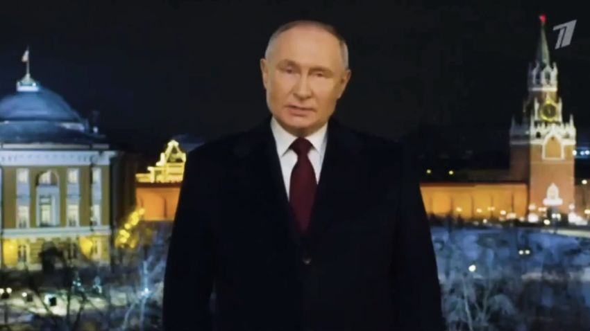 Cnn Reporter Identifies Strange Moment In New Putin Speech Russia expert explains significance of Putin’s New Year’s message | CNN