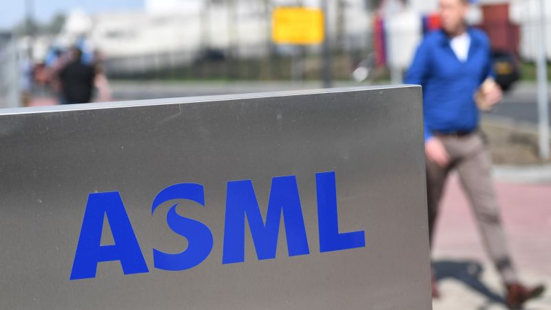 ASML е принуден да спре част от китайския износ, след като САЩ ескалират техническата битка