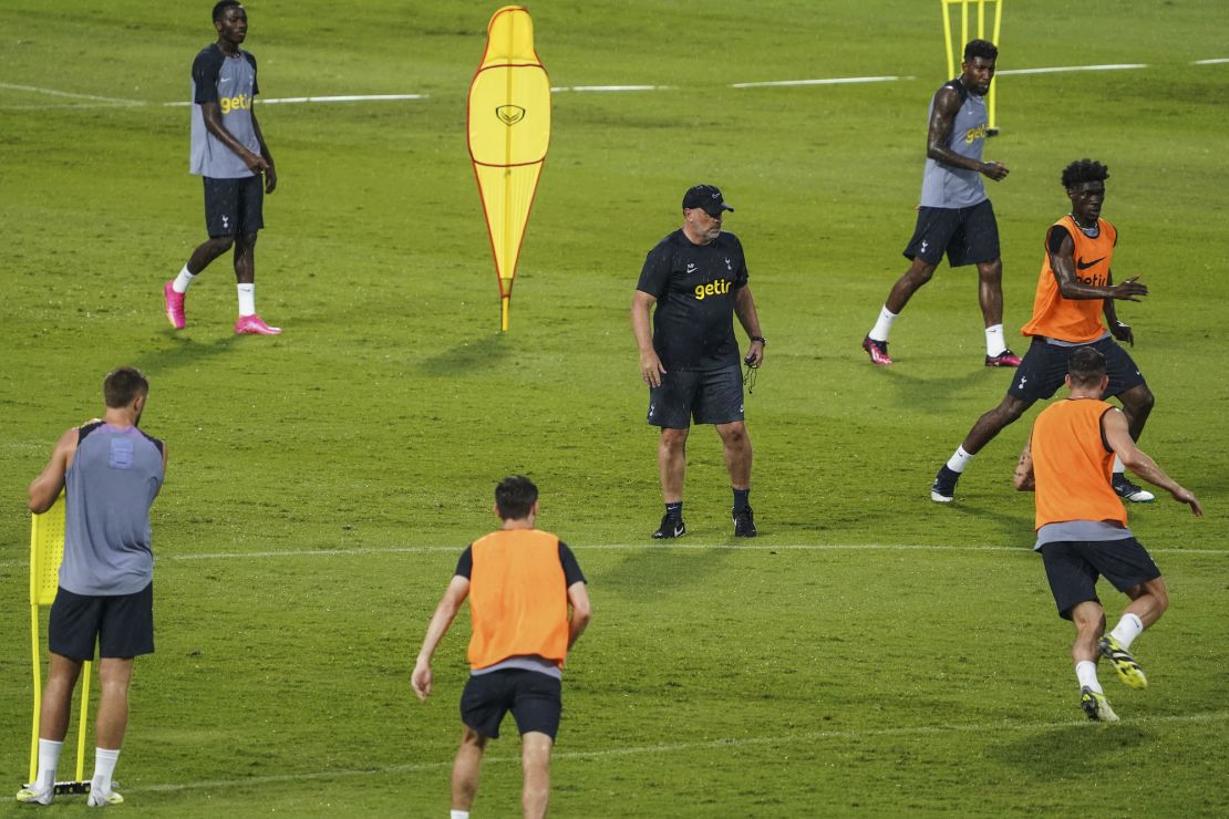 Tottenham Hotspur manager Angelos Postecoglou (C) leads his team's training session for the pre-season tour soccer match between Tottenham Hotspur and Leicester City at Rajamangala National Stadium in Bangkok, Thailand, 22 July 2023. (Photo by Anusak Laowilas/NurPhoto)