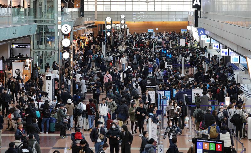 Over 100 flights disrupted after incident at Tokyo's Haneda Airport