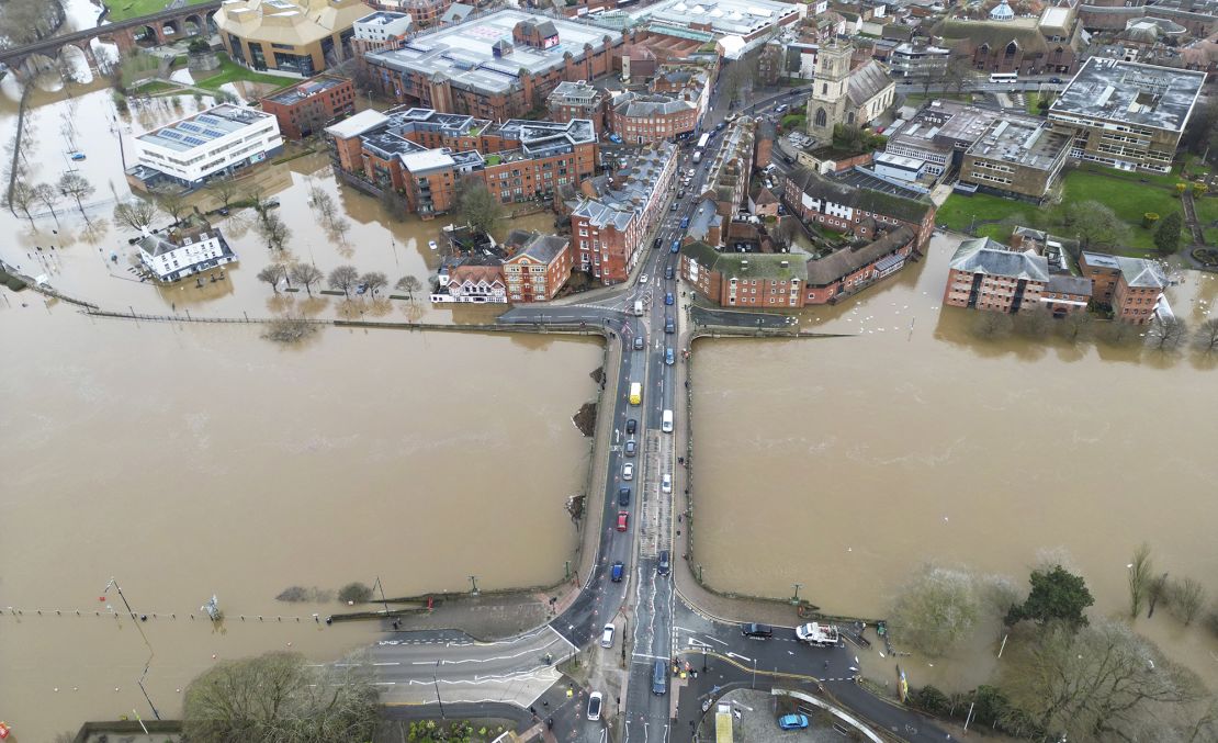 A view of Worcester city centre flooded by the River Severn, following heavy rainfall. The Met Office has issued a yellow weather warning from 12pm on Thursday with rainfall expected to travel in a north-east direction across the south of England, lasting until 3am on Friday. Picture date: Thursday January 4, 2024. 74991369 (Press Association via AP Images)