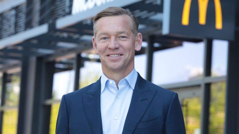 De CEO van McDonald's zei dat hij een “gunstige zakelijke impact” ziet in het hele Midden-Oosten De CEO van McDonald's zei dat hij een “gunstige zakelijke impact” ziet in het hele Midden-Oosten