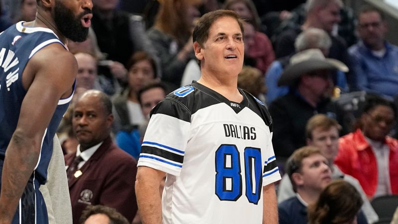 Dallas Mavericks: Former majority owner Mark Cuban told employees he would hand out $35 million in bonuses