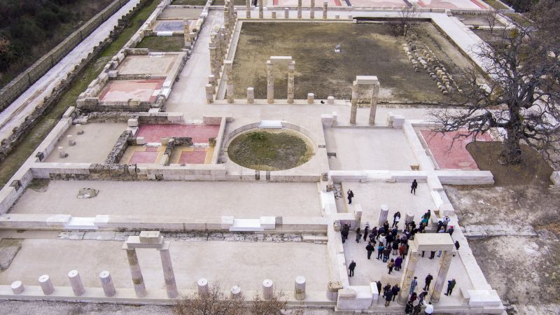Гърция отново отвори древния дворец  където Александър Велики стана крал на Македония преди
