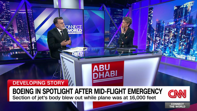 Boeing in the spotlight after mid-flight emergency