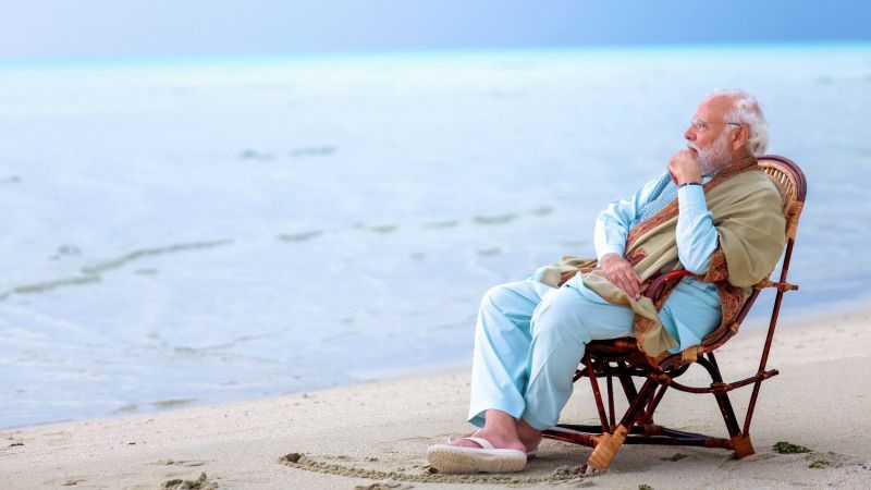 Защо снимките на Моди на плажа предизвикаха призиви за индийски бойкот на туризма на Малдивите