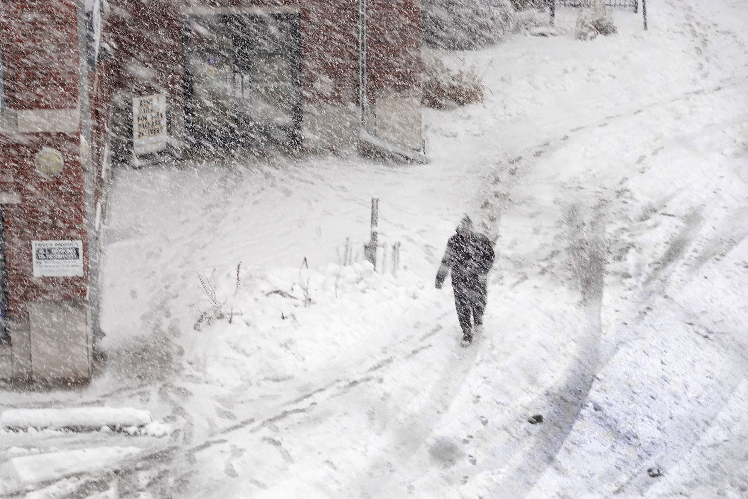 Multiple fatalities as dangerous winter storm hits much of US, US weather