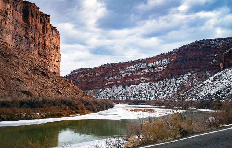 January 2019: The Colorado River winds its way along Utah Highway128 and always provides a relaxing and scenic drive into the red sandstone canyons leading toward Moab, Utah. Larry Clouse/CSM(Credit Image: © Larry Clouse/CSM via ZUMA Wire) (Cal Sport Media via AP Images)
