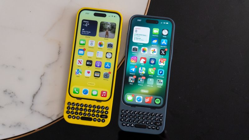 This $139 iPhone case gives you a real keyboard to type on — and we tried  it | CNN Underscored