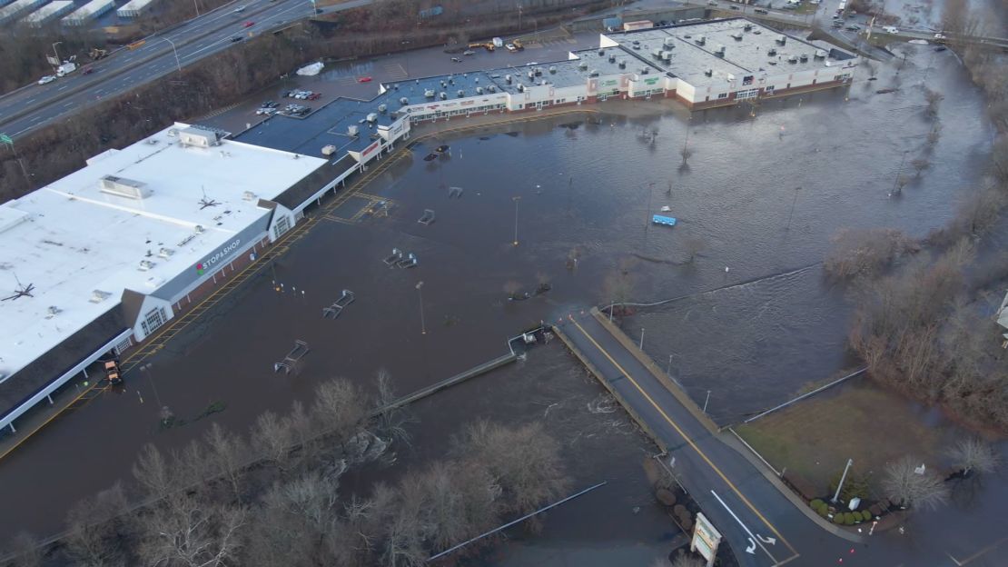 Taken:01/10/2024
Location: Norwich, CT

A Yantic River dam is damaged but has not collapsed or breached, however due to the damage its considered "failing" a Connecticut Emergency Management and Homeland Security official tells CNN.  
 
Alexis Steele, spokesperson for the emergency management group says two alerts have been issued for the towns of Norwich and Bozrah.
 
Norwich residents are under mandatory evacuation orders, and Bozrah residents are under precautionary evacuation orders, Steele said.