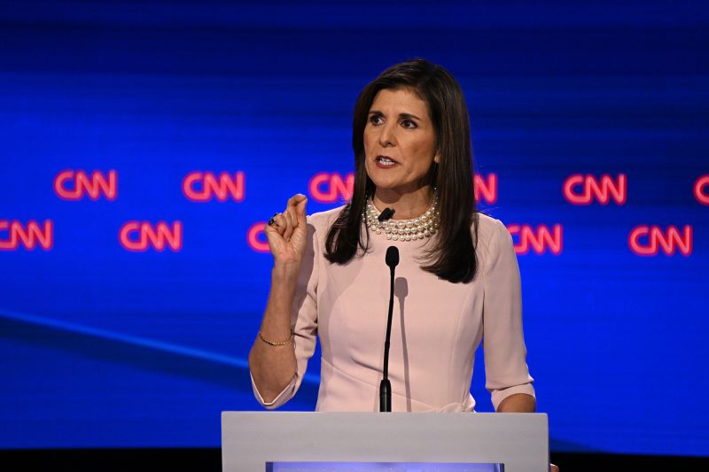 Debate coach evaluation: One candidate excelled, the other fell short