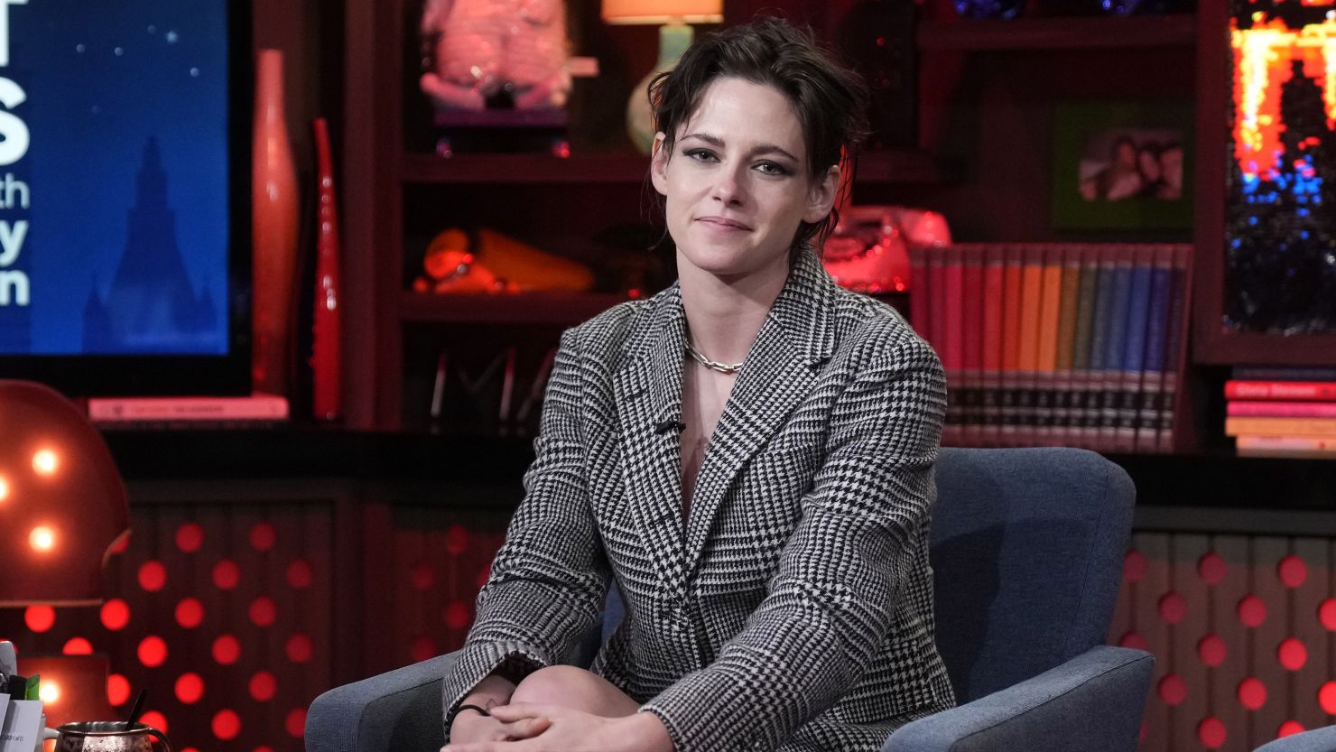 Kristen Stewart explains why she thinks ‘Twilight’ is ‘such a gay movie