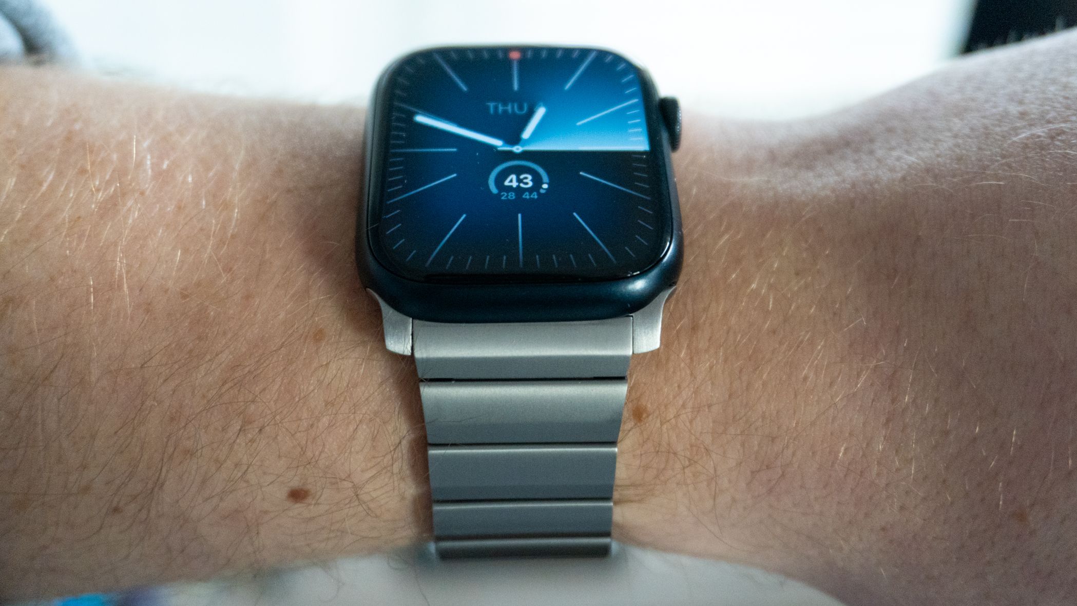 Nomad Titanium Band review: The ultimate metal Apple Watch band