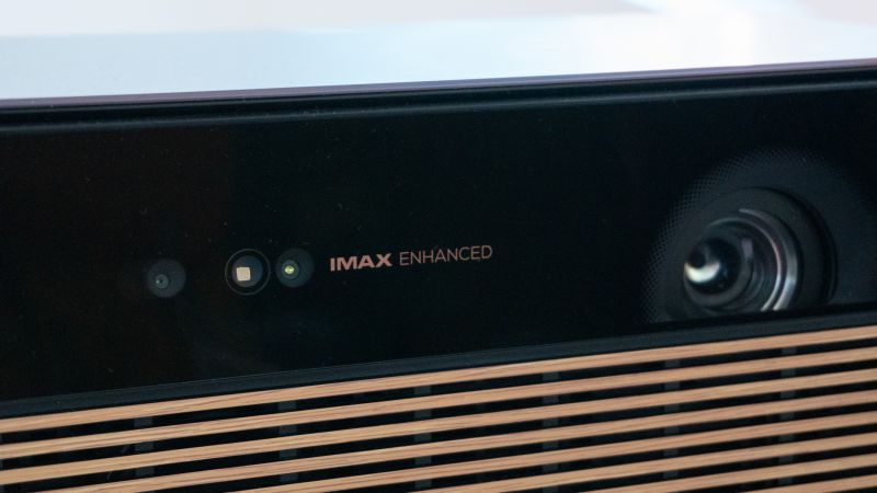 Hands-on with the XGIMI Horizon Max projector at CES 2024 | CNN 