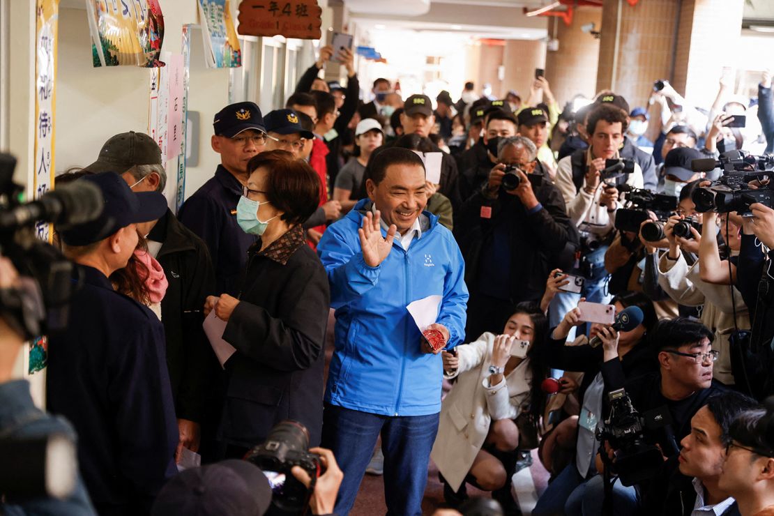 Hou Yu-ih, the presidential candidate of the main opposition party Kuomintang (KMT), gestures on the day he votes, during the presidential and parliamentary elections in New Taipei City, Taiwan January 13, 2024. REUTERS/Carlos Garcia Rawlins