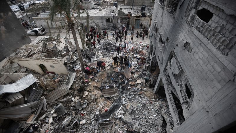 Трупове по улиците сред сцени на „пълен ужас“ в Газа, казва служител на ООН