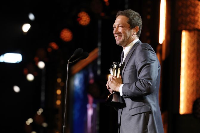 Ebon Moss-Bachrach accepts the best supporting actor in a comedy series award for "The Bear."