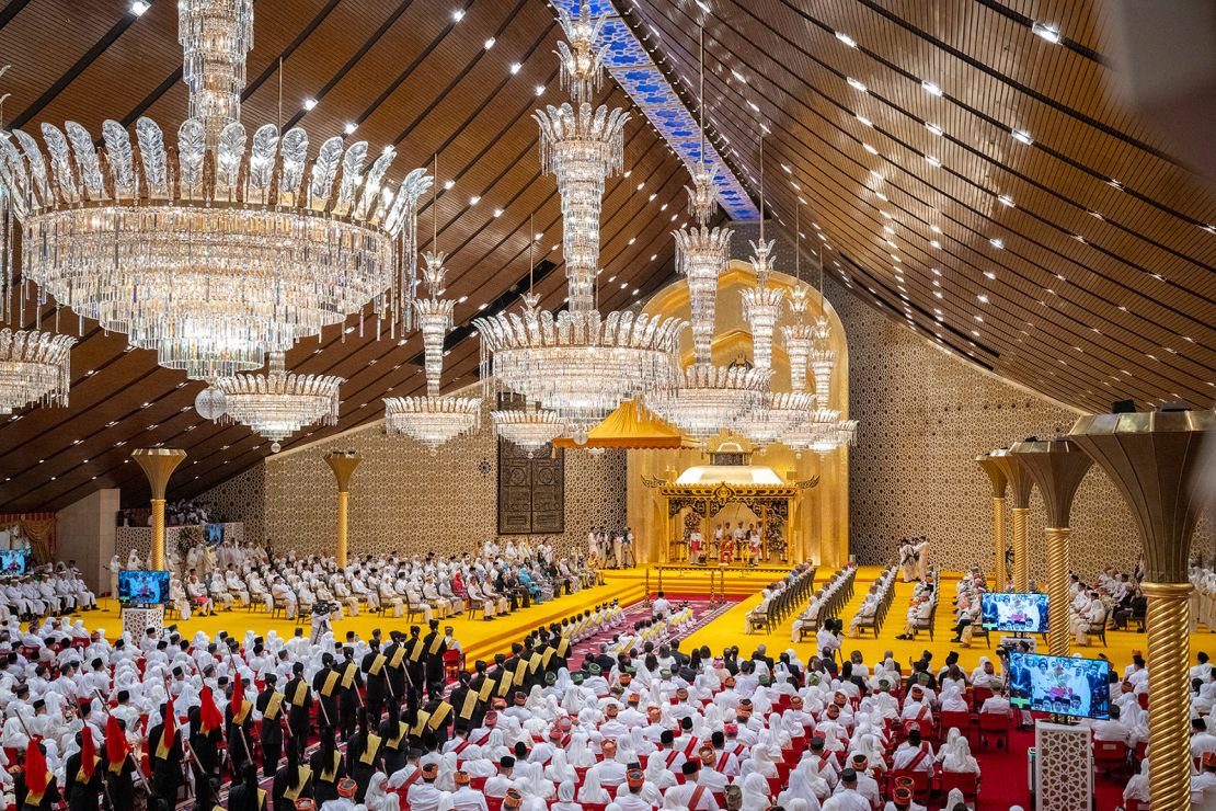 Prince Abdul Mateen Brunei comes to a standstill for royal wedding CNN