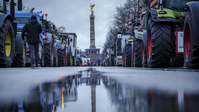 Protes di Jerman membuat negara tersebut terhenti karena kelompok sayap kanan muncul sebagai peluang untuk membuka diri