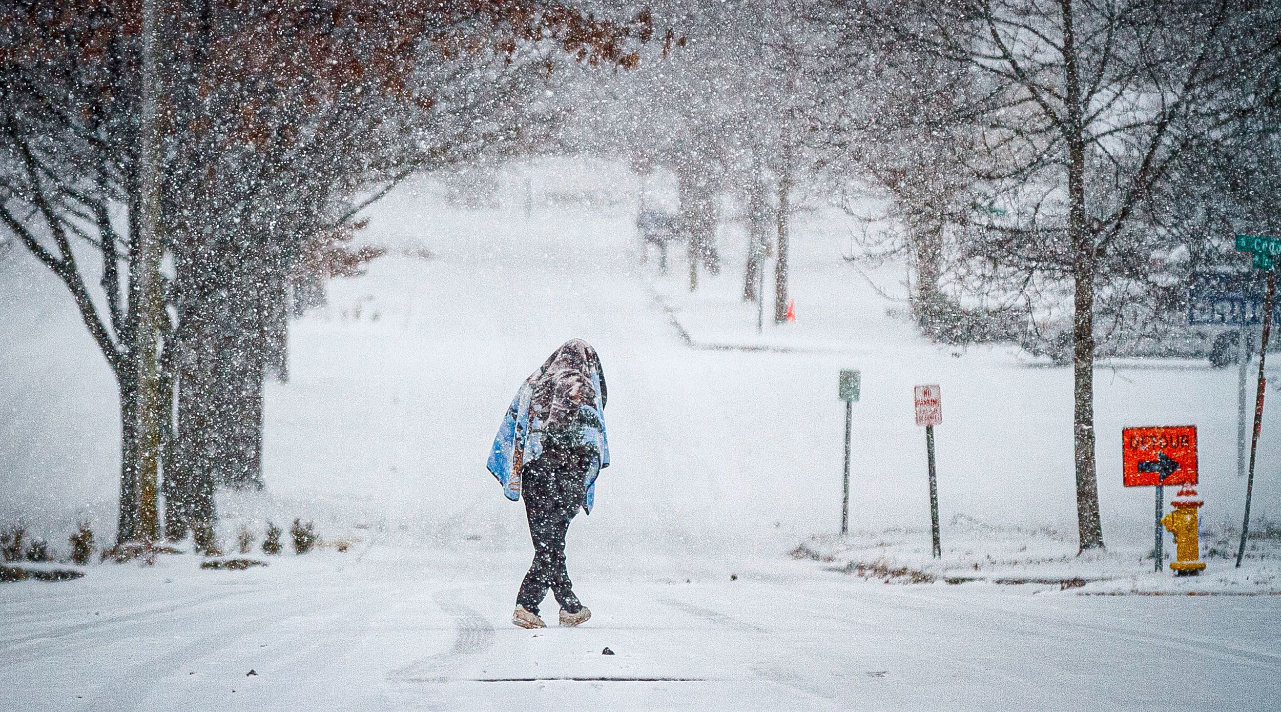 Winter storm cancels flights, closes schools in Canada