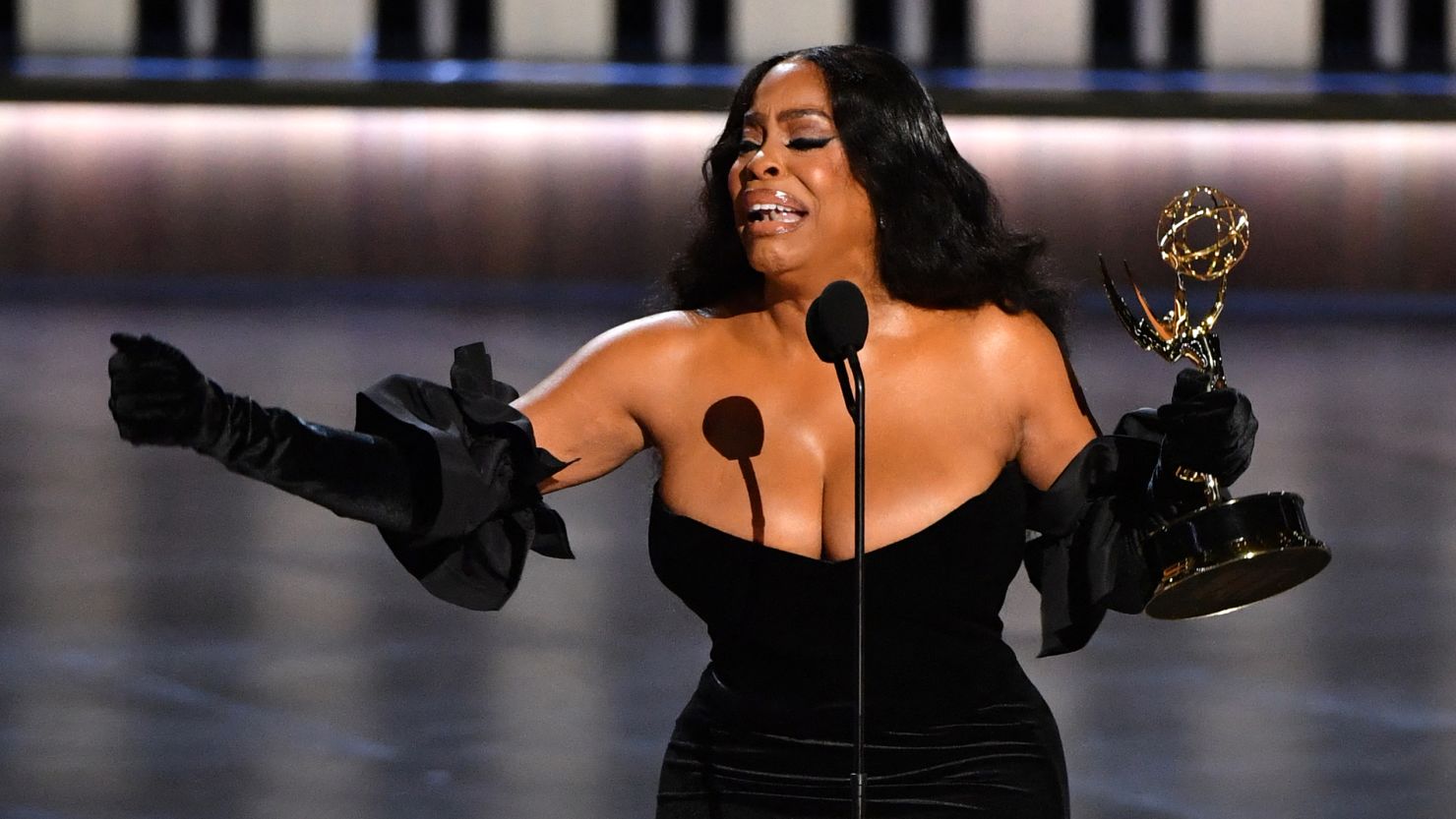Outstanding Supporting Actress in a Limited/Anthology Series or Movie Niecy Nash-Betts, DahmerMonster: The Jeffrey Dahmer Story, speaks onstage during the 75th Emmy Awards at the Peacock Theatre at L.A. Live in Los Angeles on January 15, 2024.