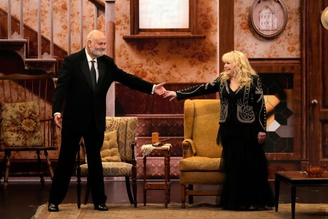 Rob Reiner and Sally Struthers introduce the In Memoriam segment with a tribute to producer <a href="index.php?page=&url=http%3A%2F%2Fwww.cnn.com%2F2023%2F12%2F06%2Fentertainment%2Fgallery%2Fnorman-lear%2Findex.html" target="_blank">Norman Lear</a>.