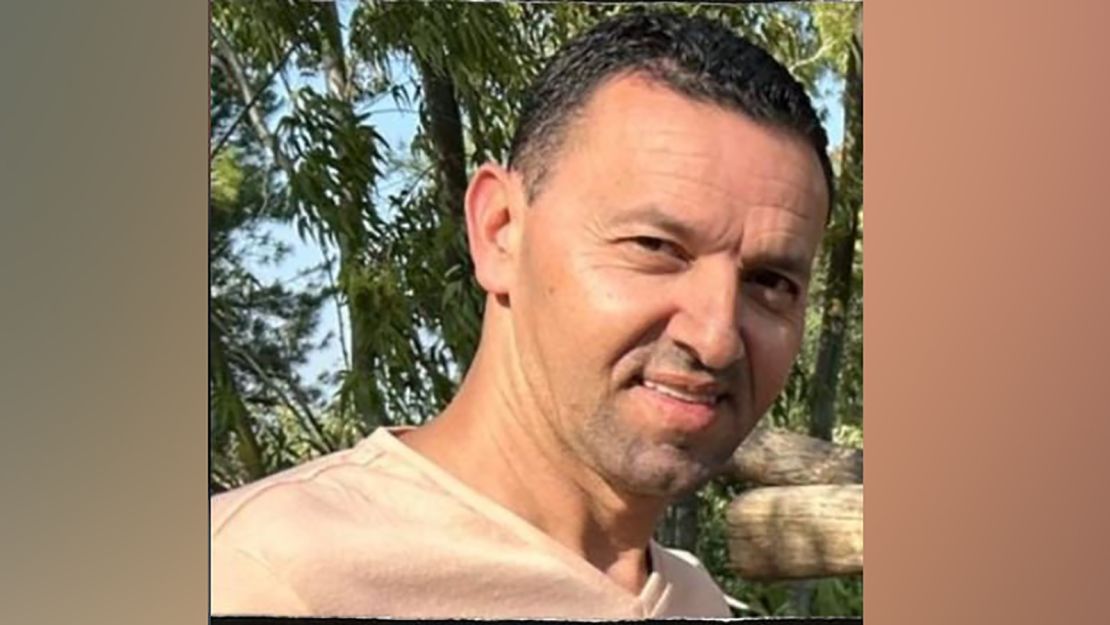 Yossi Sharabi, 53 éves