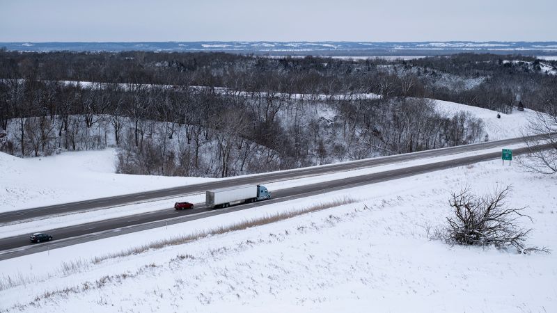 Arctic blast is bringing record cold and wind chills that can cause frostbite in minutes as snow moves into Northeast CNN Arctic blast is bringing record cold and wind chills that can cause frostbite in minutes as snow moves into Northeast CNN