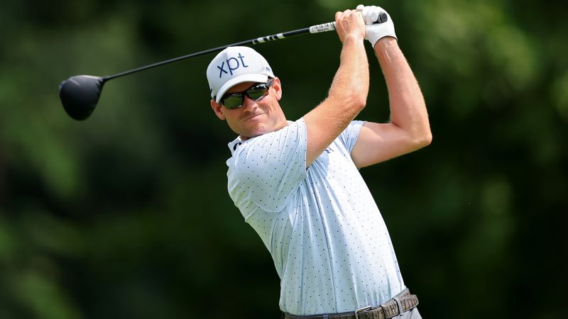 Vodka cranberry cocktail with a twist: Golfer Adam Schenk lands shot in fan’s drink at The American Express tournament