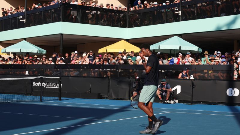 DJ комплекти и „шумни“ фенове: новото „парти игрище“ на Australian Open предефинира как да гледате тенис