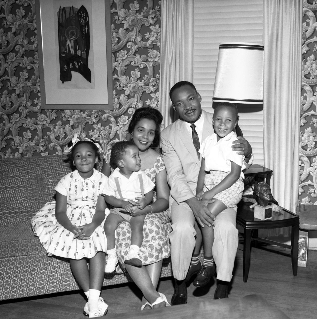 American Baptist minister and activist Martin Luther King Jr. (1929 - 1968) poses for a family portrait with his daughter, 7-year-old Yolanda Denise King (1955 - 2007), son, 18 months Dexter Scott King, wife American author, activist, and civil rights leader Coretta Scott King (1927 - 2006) and son, 4-year-old Martin Luther King III at their home in Atlanta, Georgia, July 1962. (Photo by TPLP/Getty Images)