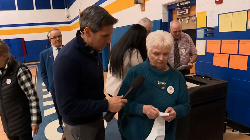 CNN reports live as first New Hampshire votes are tallied | CNN Politics