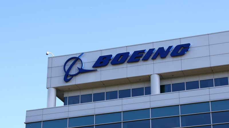Срядата на главния изпълнителен директор на Boeing Дейвид Калхун определено