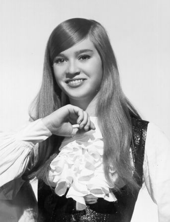 <a  target="_blank">Mary Weiss</a>, a singer who was part of the 1960s girl group the Shangri-Las, died, Miriam Linna of Norton Records confirmed to <a  target="_blank" target="_blank">Rolling Stone</a> on January 19. She was reportedly 75 years old.